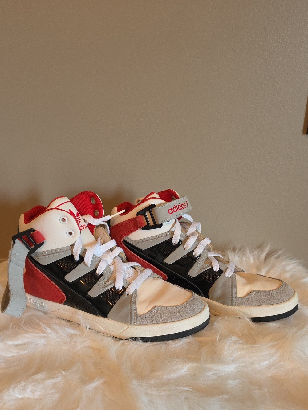 Adidas Kids High-Top Sneakers in White, Red, Black & Gray